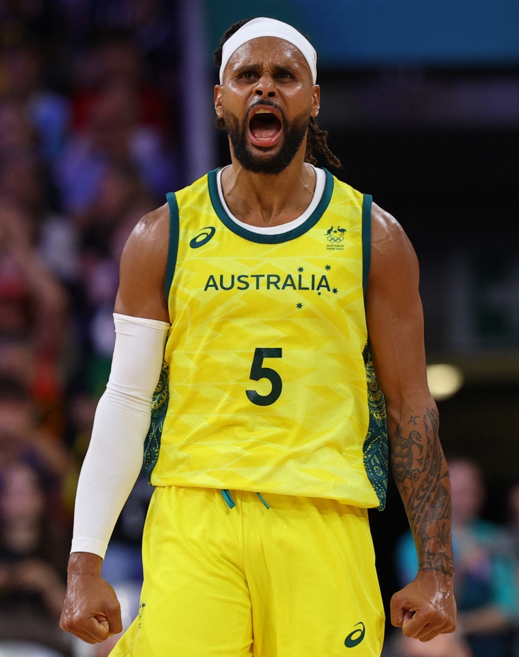 星空体育娱乐平台-哪位球员在国际赛场上的表现远超NBA？