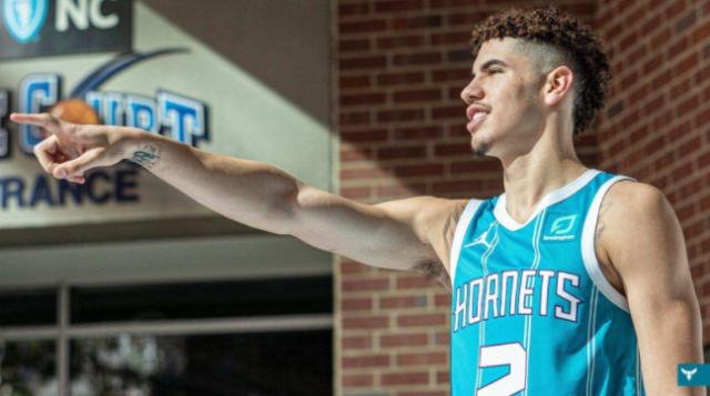 星空体育-【人物】夏洛特不烦恼 黄蜂因拉梅洛·鲍尔而改变