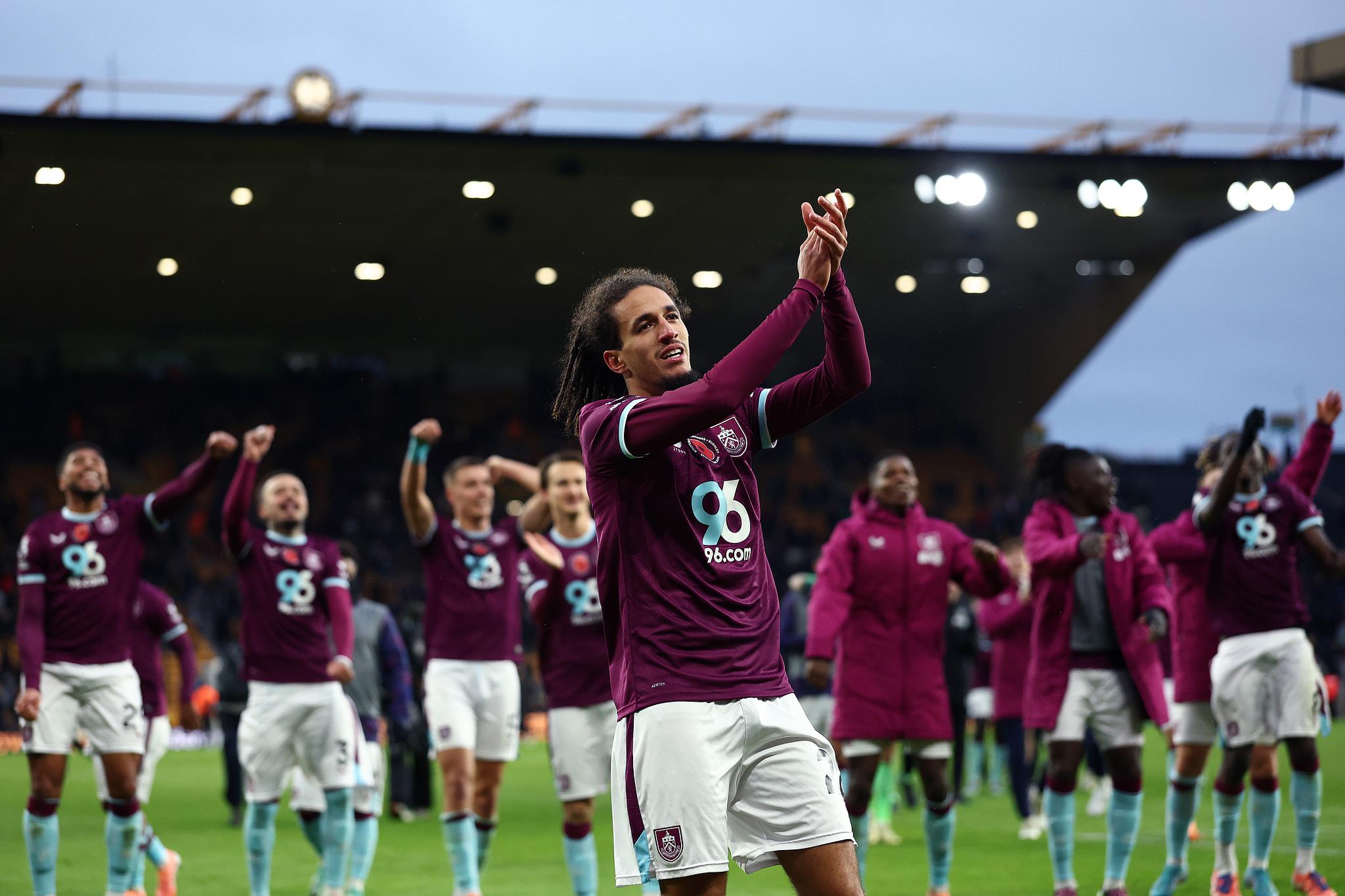 星空体育娱乐平台-U18比赛报告：伯恩利1-2曼联